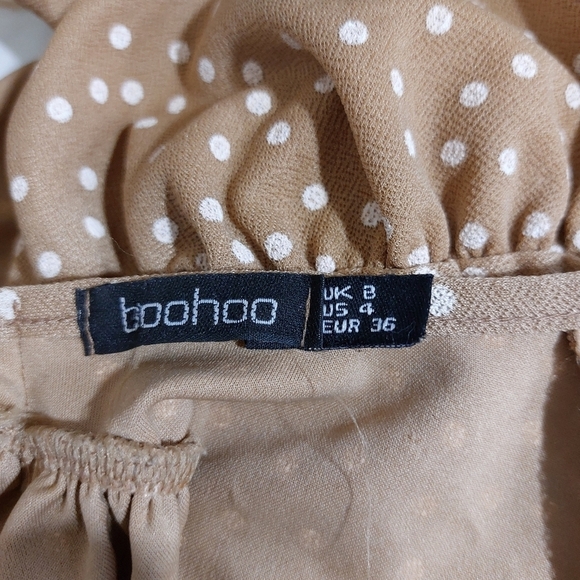 boohoo Polka Dot Ruffle Sleeve Tan Top- 4 - Picture 5 of 6